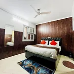 Hotel Niketan - Chanakyapuri