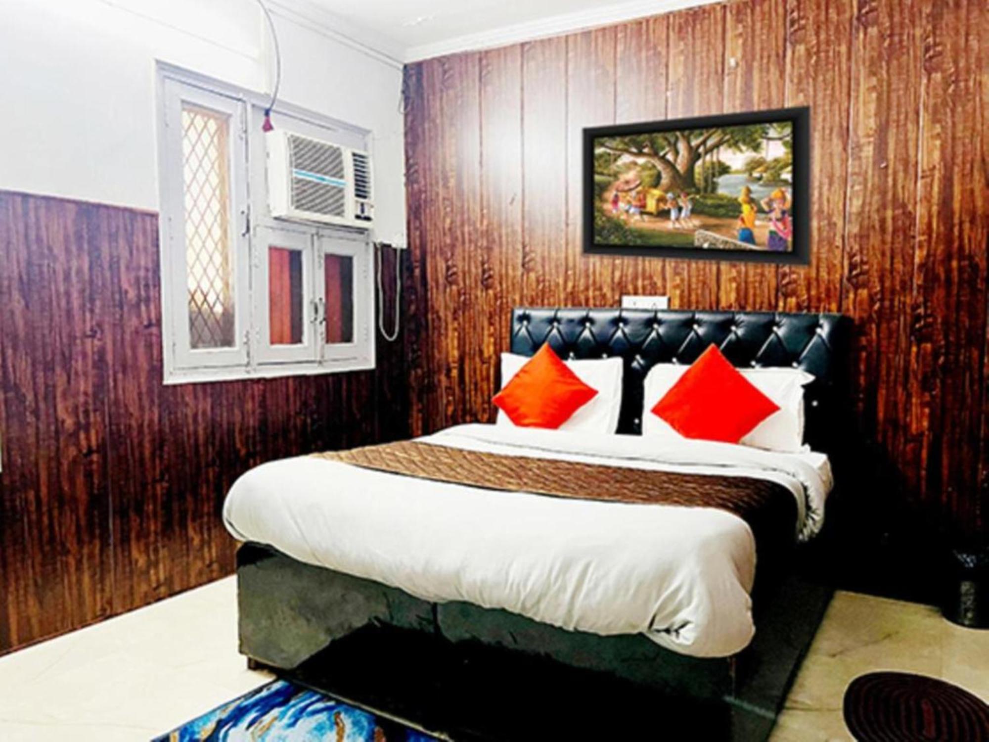 Niketan - Chanakyapuri Hotel 4*