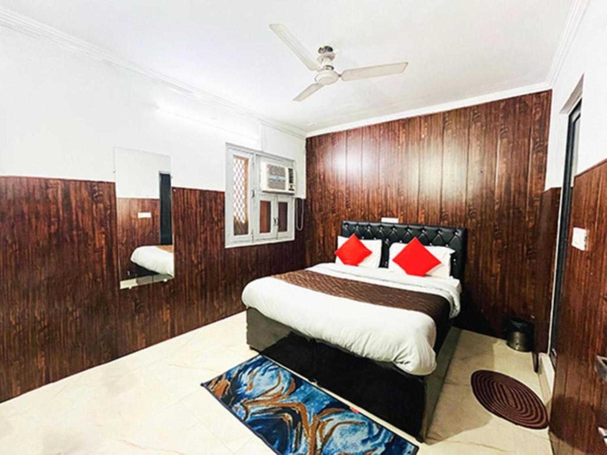 Hotel Niketan - Chanakyapuri New Delhi