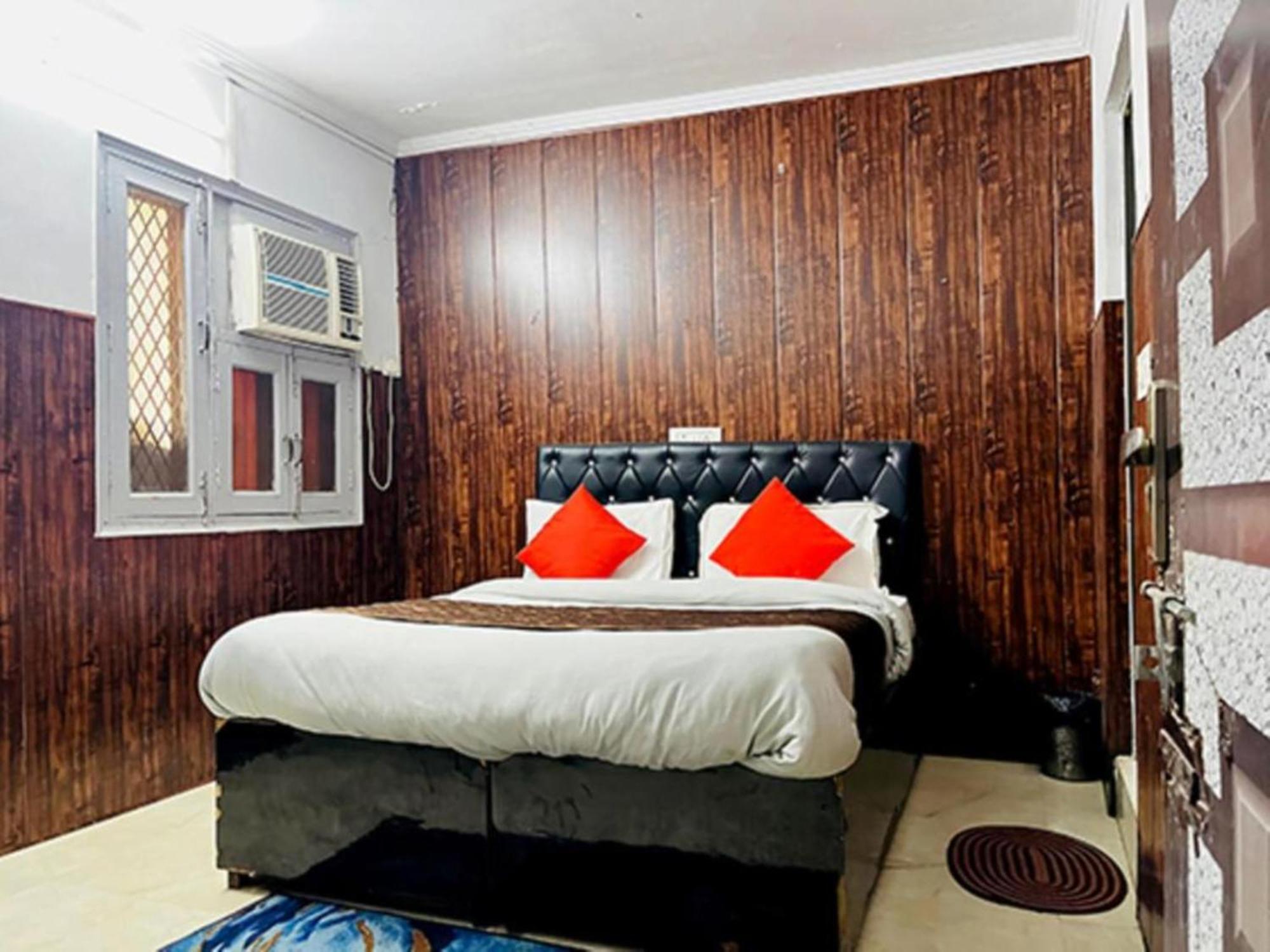 Niketan - Chanakyapuri Hotel